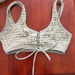Montce Pistache Sport Bikini top